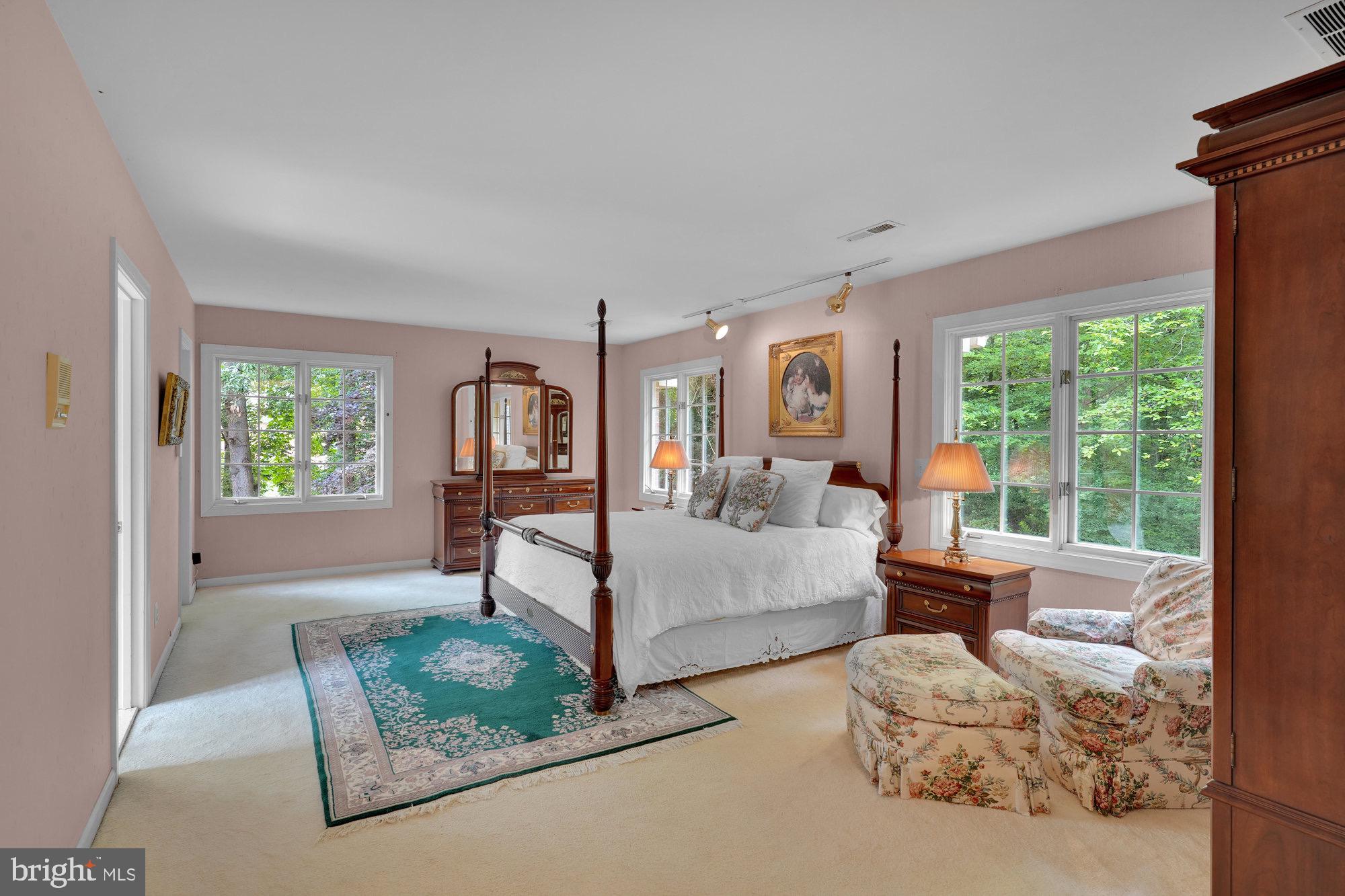 10700 Hunters Run Court Vienna, VA 22181 - Photo 33 of 75