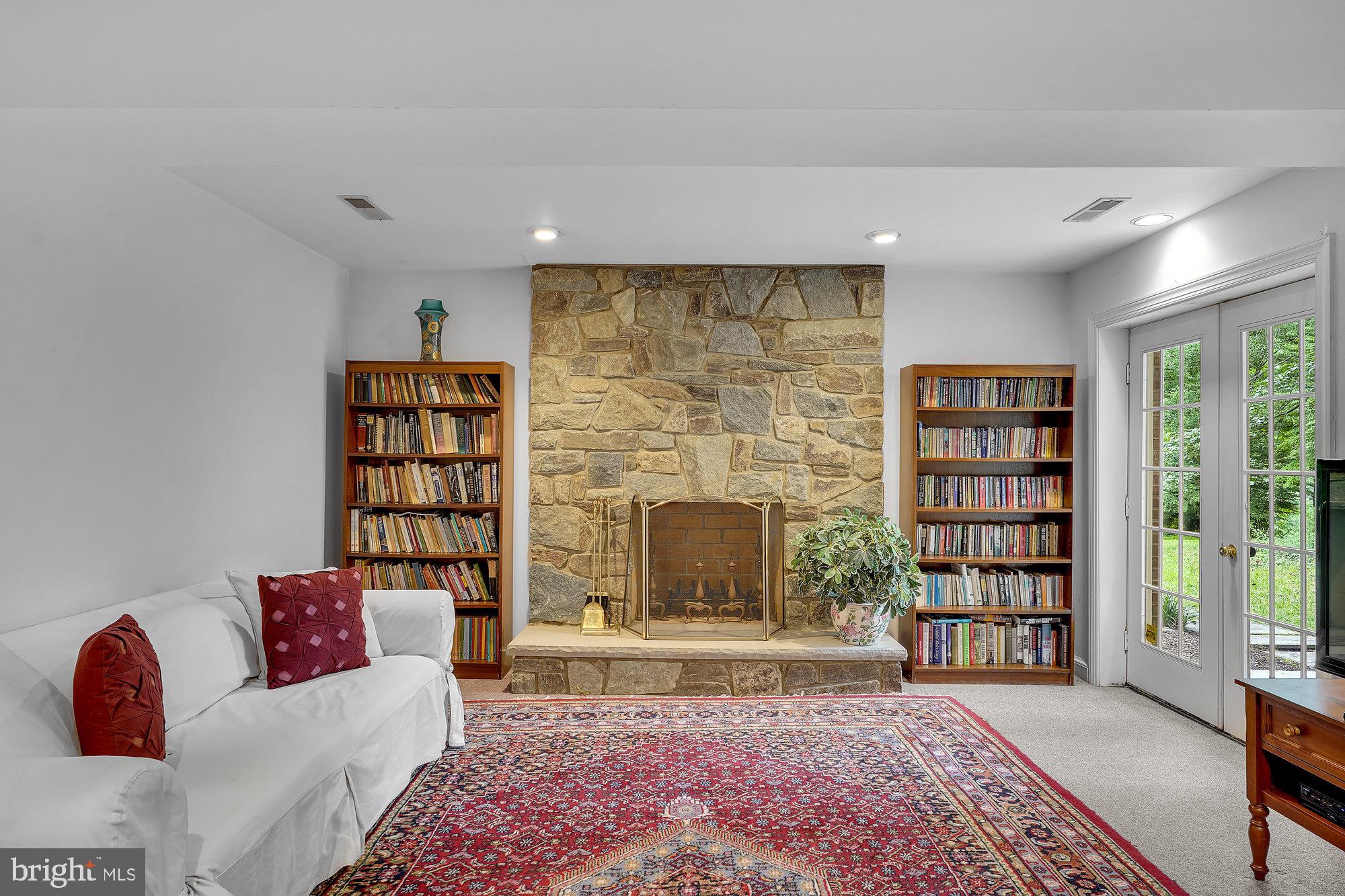 10700 Hunters Run Court Vienna, VA 22181 - Photo 49 of 75