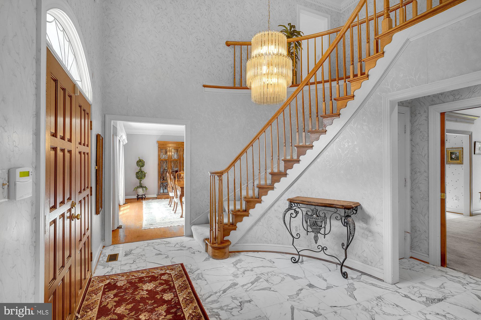 10700 Hunters Run Court Vienna, VA 22181 - Photo 5 of 75