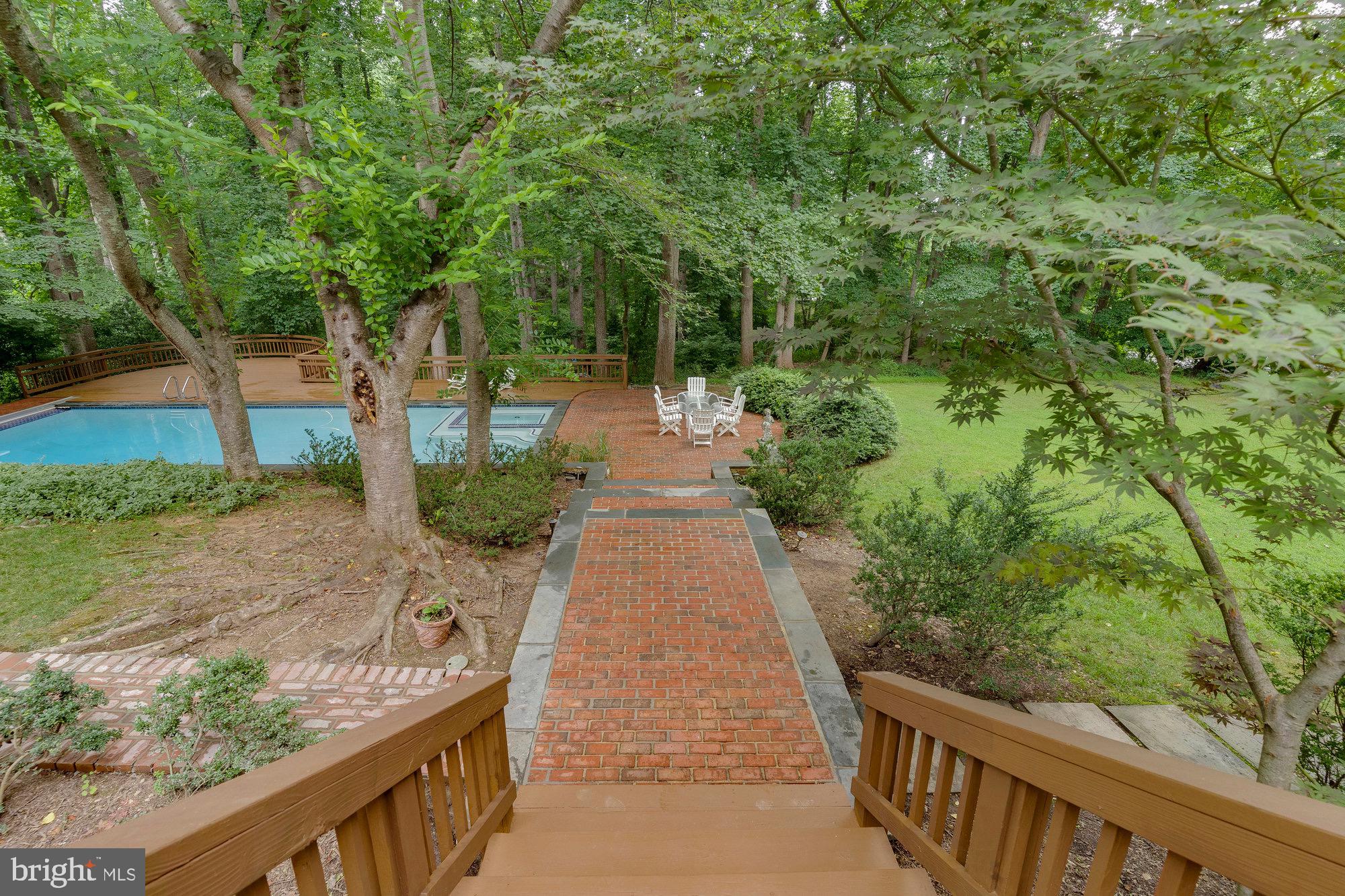 10700 Hunters Run Court Vienna, VA 22181 - Photo 61 of 75