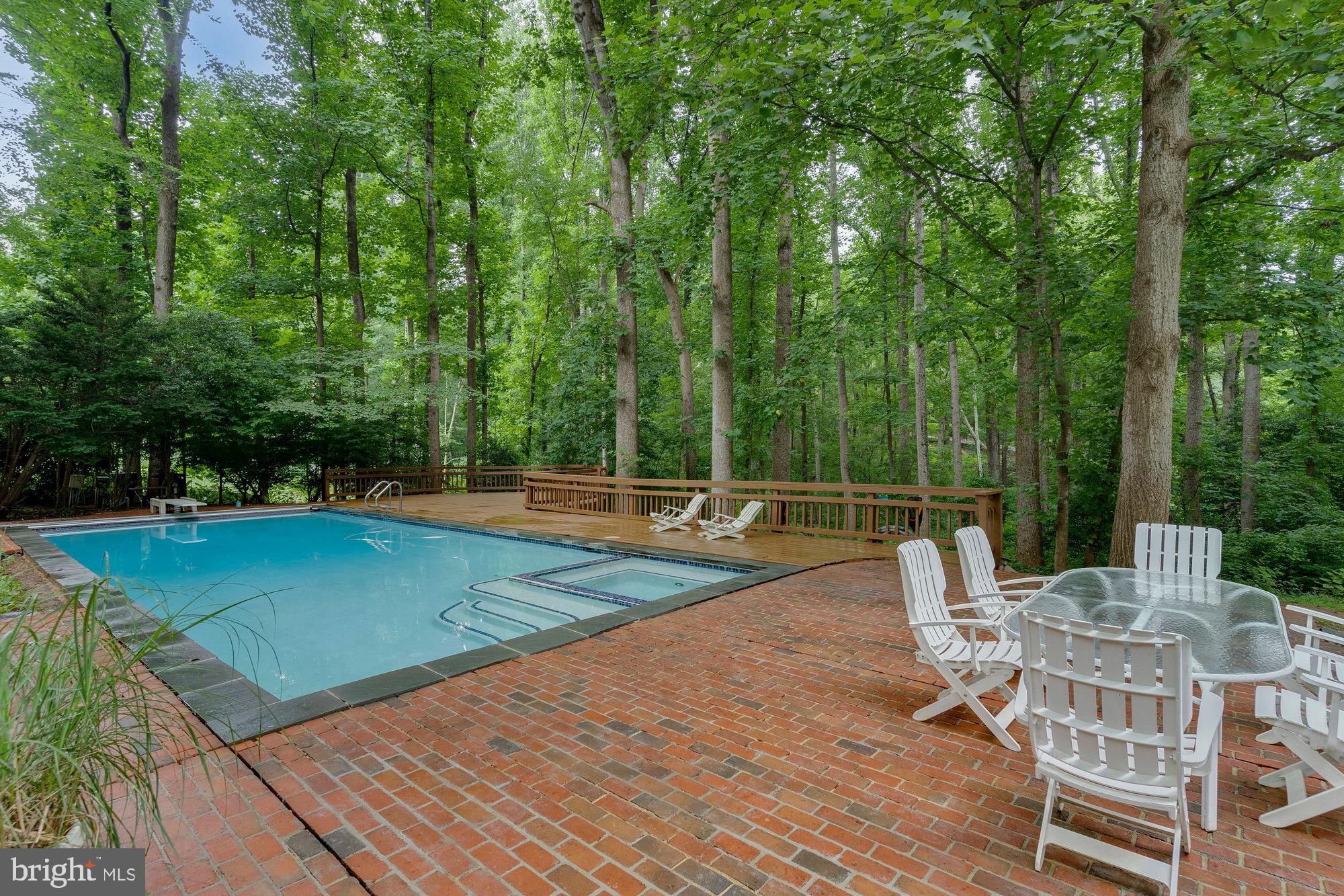 10700 Hunters Run Court Vienna, VA 22181 - Photo 63 of 75