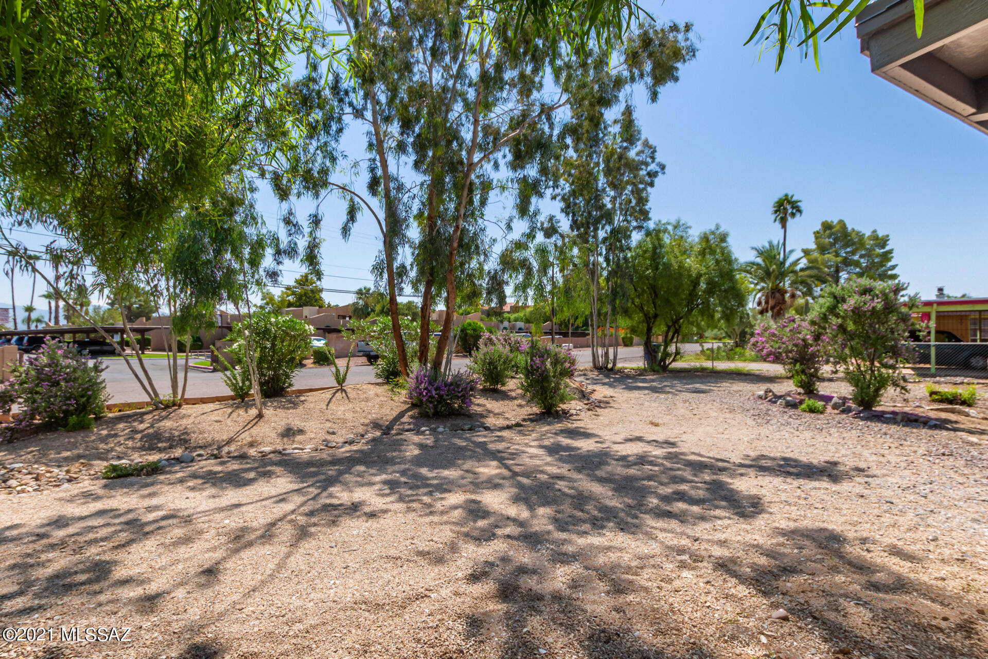 2025 North Ridgeway Road Tucson, AZ 85712 - Photo 4 of 40 Gallery Image 4