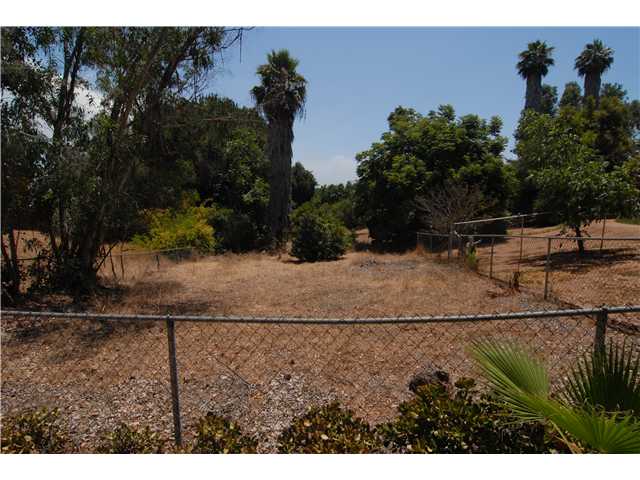 1106 Destree Road Escondido, CA 92027 - Photo 18 of 22 Gallery Image 18