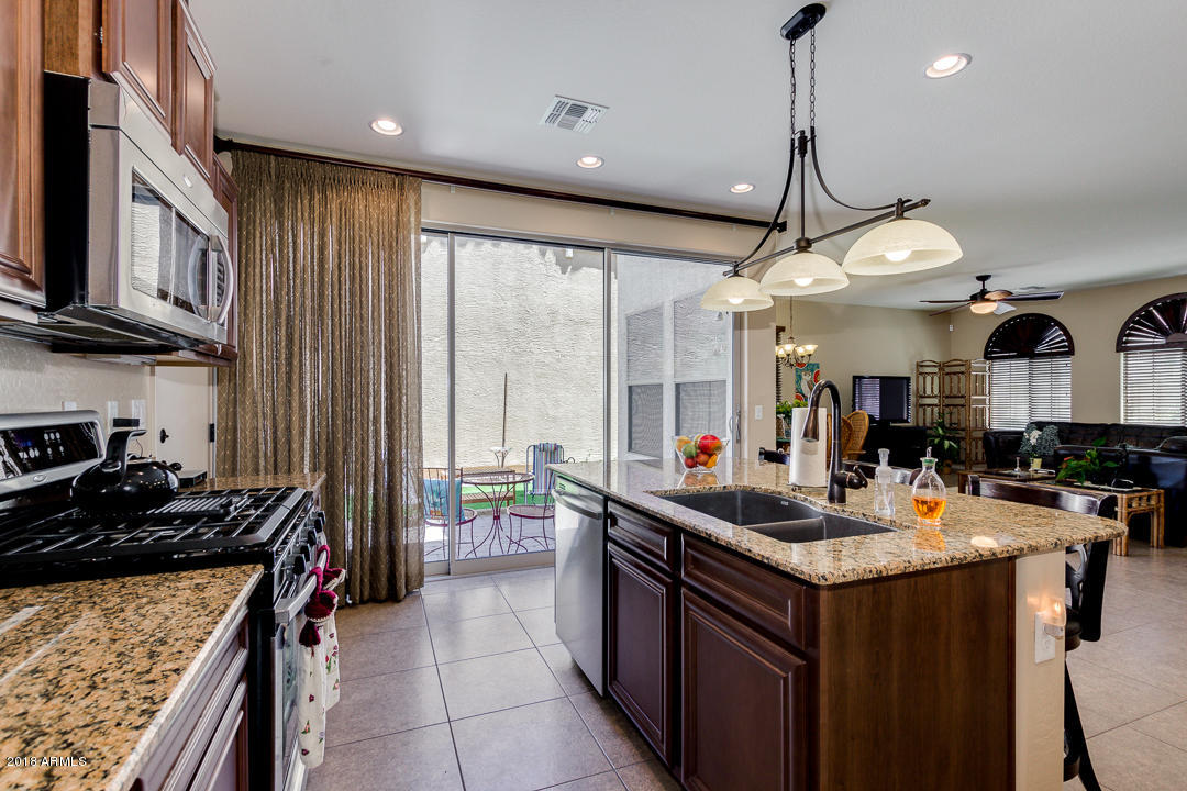 3471 South Bandit Road Gilbert, AZ 85297 - Photo 15 of 38 16-Bandit