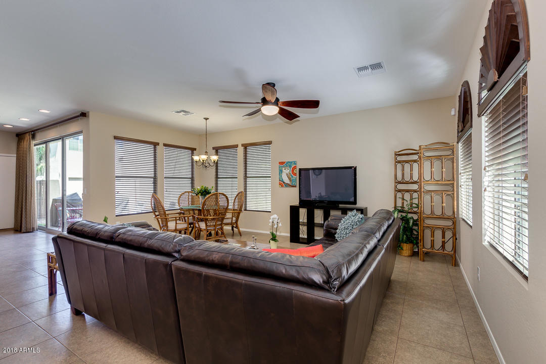 3471 South Bandit Road Gilbert, AZ 85297 - Photo 6 of 38 06-Bandit