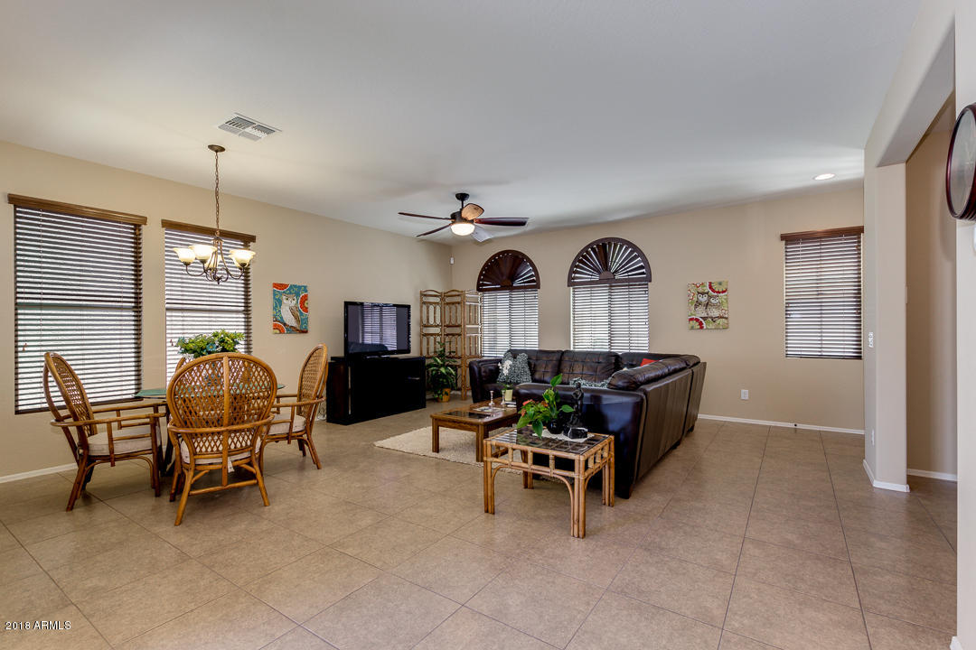 3471 South Bandit Road Gilbert, AZ 85297 - Photo 8 of 38 09-Bandit