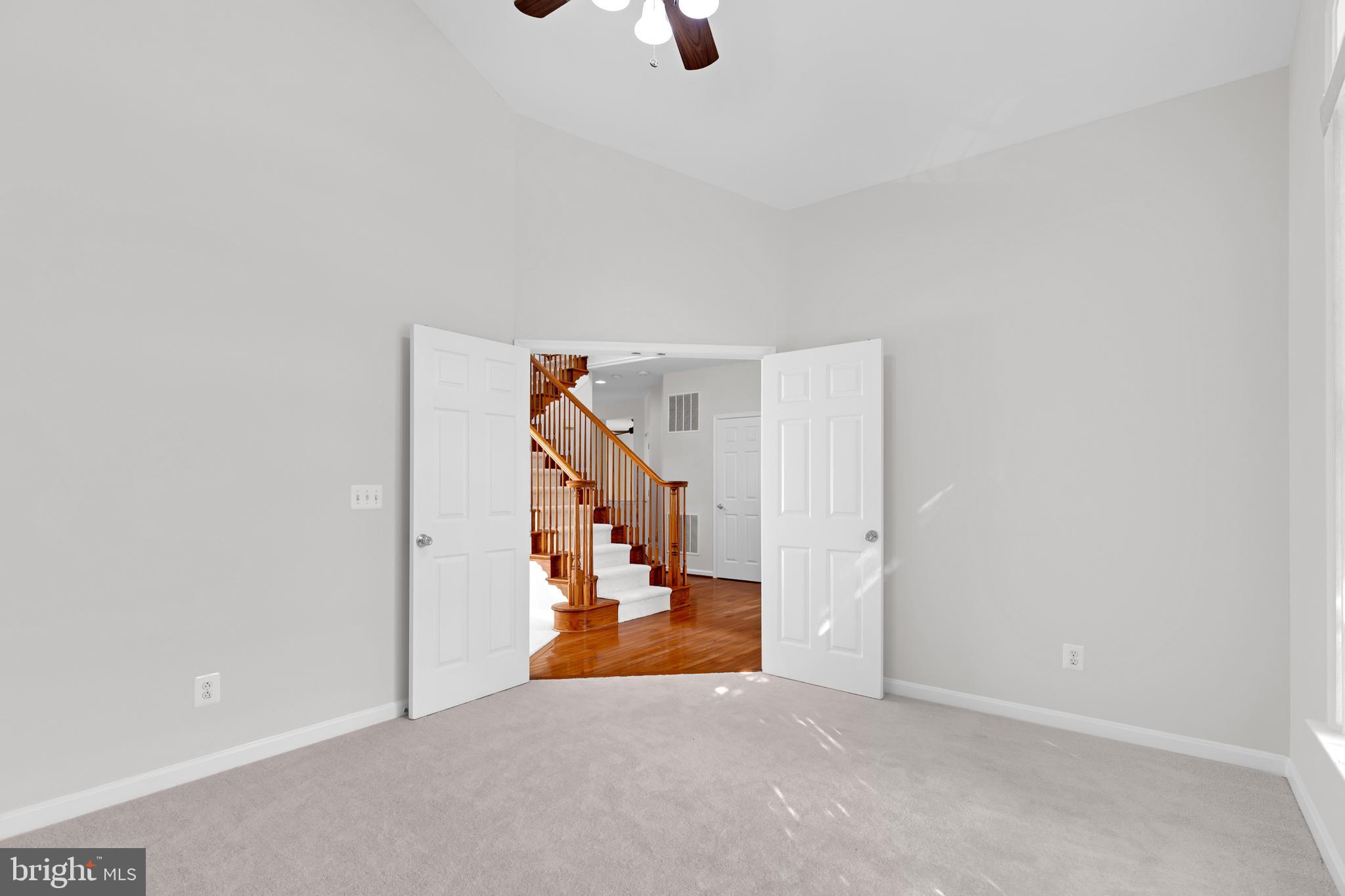 8566 Brickshire Lane Manassas, VA 20112 - Photo 18 of 59