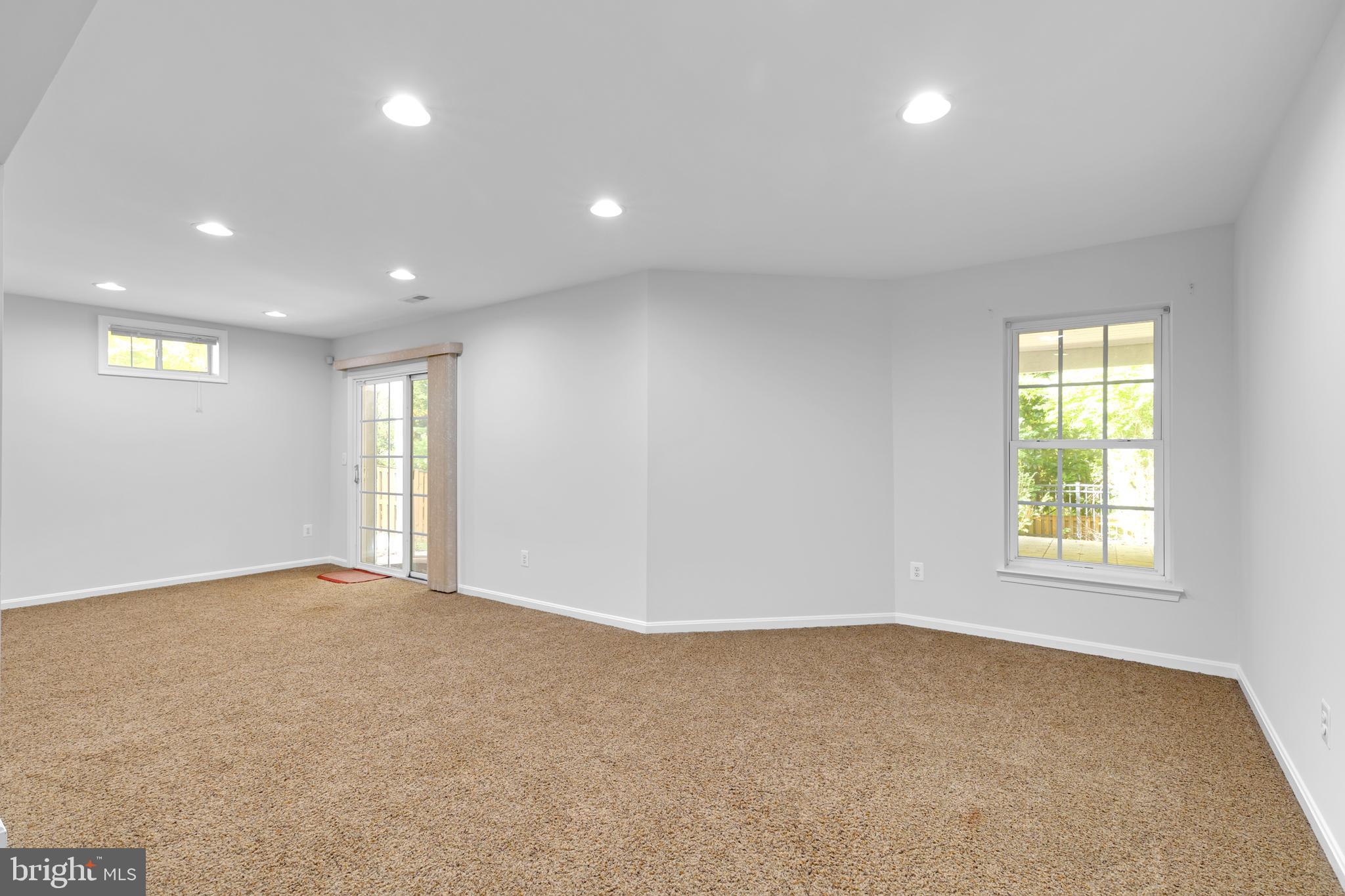 8566 Brickshire Lane Manassas, VA 20112 - Photo 39 of 59