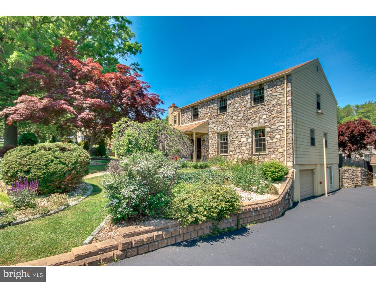 807 West Rolling Road Springfield, PA 19064 - Photo 2 of 24 Exterior Front