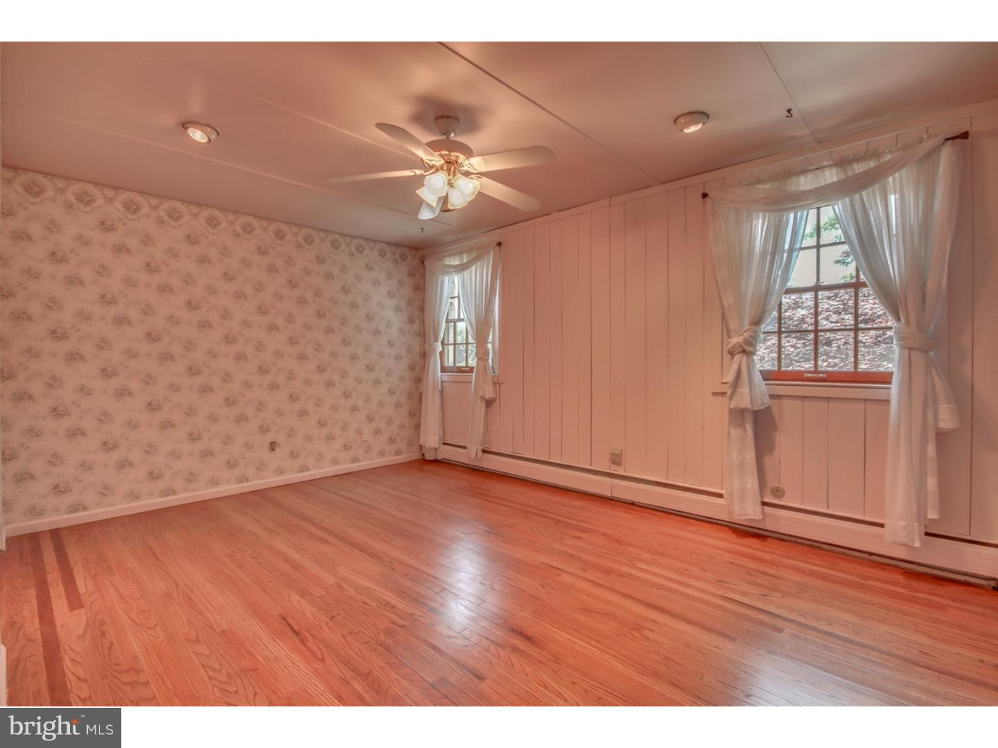 807 West Rolling Road Springfield, PA 19064 - Photo 16 of 24 Bedroom
