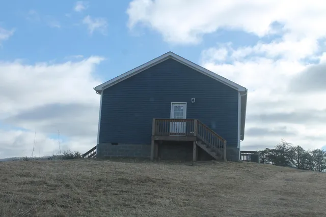 $285,000 | 4681 Boyd Road, Draper, VA 24324