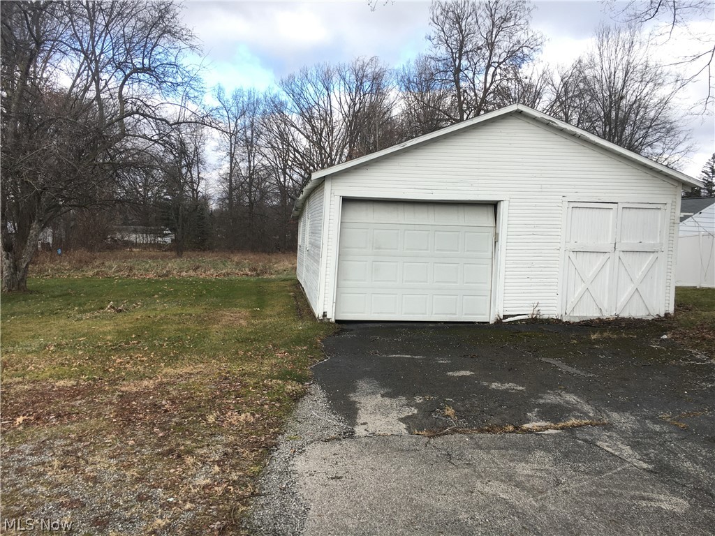 2279 Elm Road Northeast Warren, OH 44483 - Photo 9 of 26 Gallery Image 9
