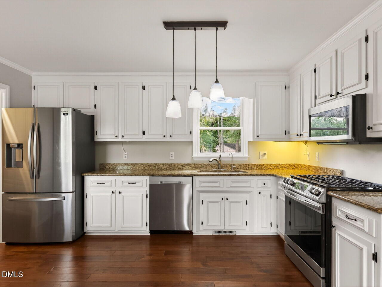 7209 Silver Maple Street Willow Spring, NC 27592 - Photo 5 of 30 006-1280x960-kitchen