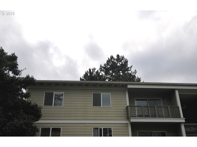 13320 Southwest Allen Boulevard, Unit 310 Beaverton, OR 97005 - Photo 2 of 18 a view of backyard of house