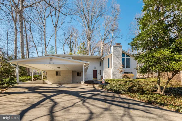 $593,000 | 3202 Riverview Drive, Triangle, VA 22172