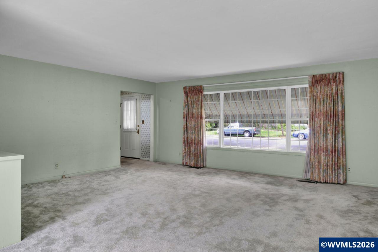 627 Southwest Ferry Street Albany, OR 97321 - Photo 10 of 49