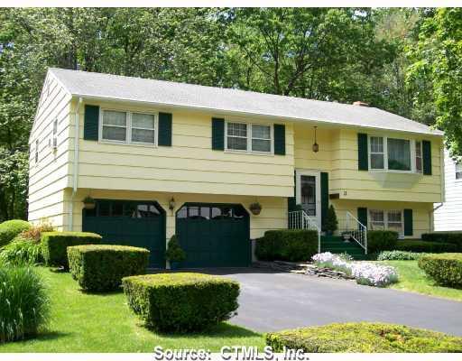 13 Alexander Road Bloomfield, CT 06002 - Photo 1 of 1 Gallery Image 1