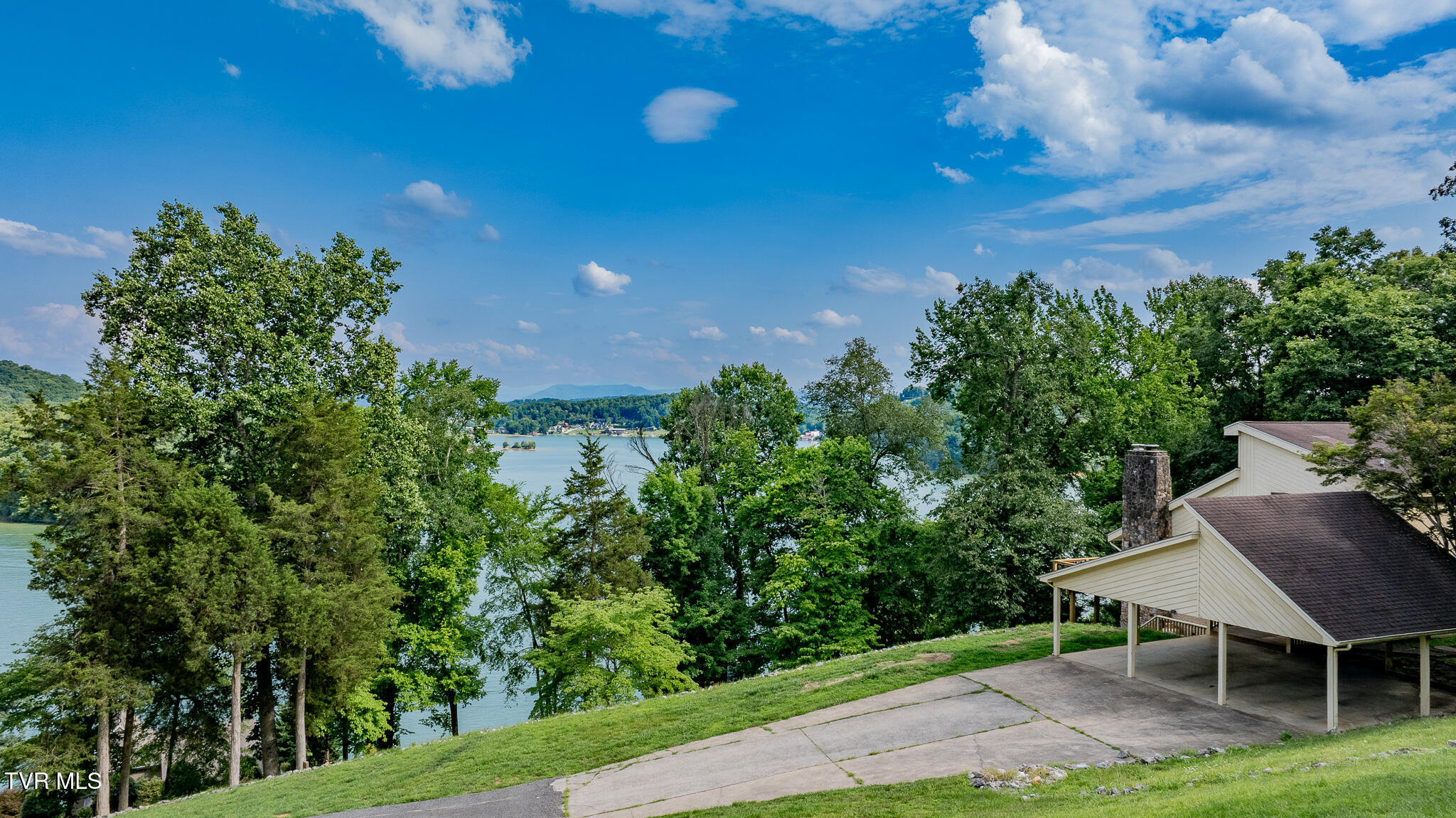 562 Gammon Road Kingsport, TN 37663 - Photo 57 of 65 dji_fly_20260626_172202_0538_17825089915
