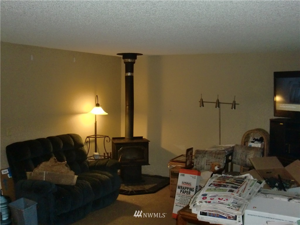 1549 King Road Winlock, WA 98596 - Photo 14 of 25