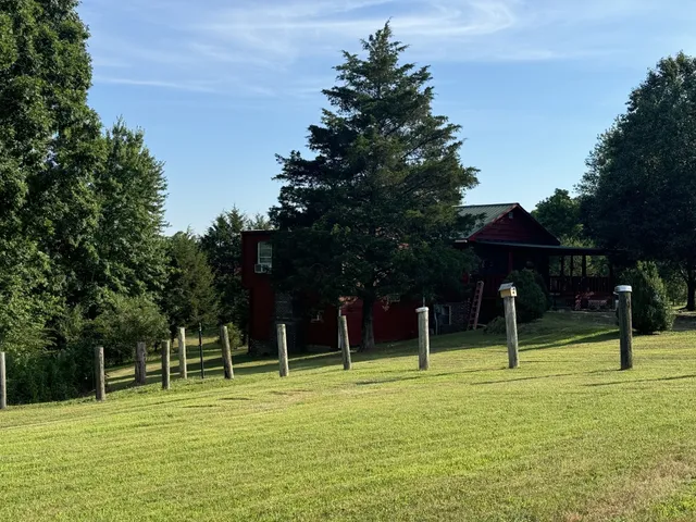 $289,900 | 10795 Back Piney Road, Bon Aqua, TN 37025