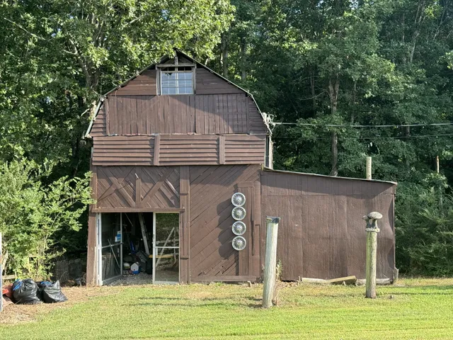 $289,900 | 10795 Back Piney Road, Bon Aqua, TN 37025