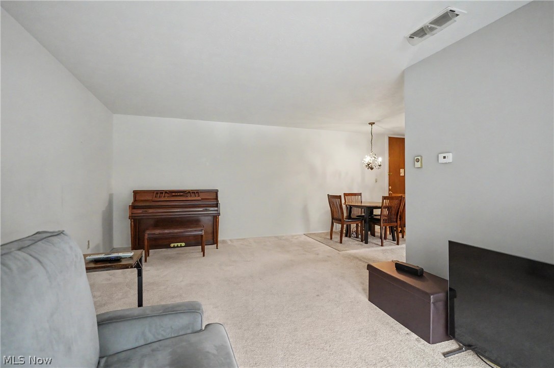 3064 Kent Road, Unit 207 Stow, OH 44224 - Photo 7 of 32