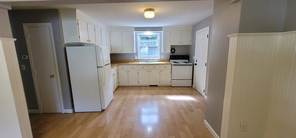 13 Walnut Street Rehoboth, MA 02769 - Photo 3 of 10