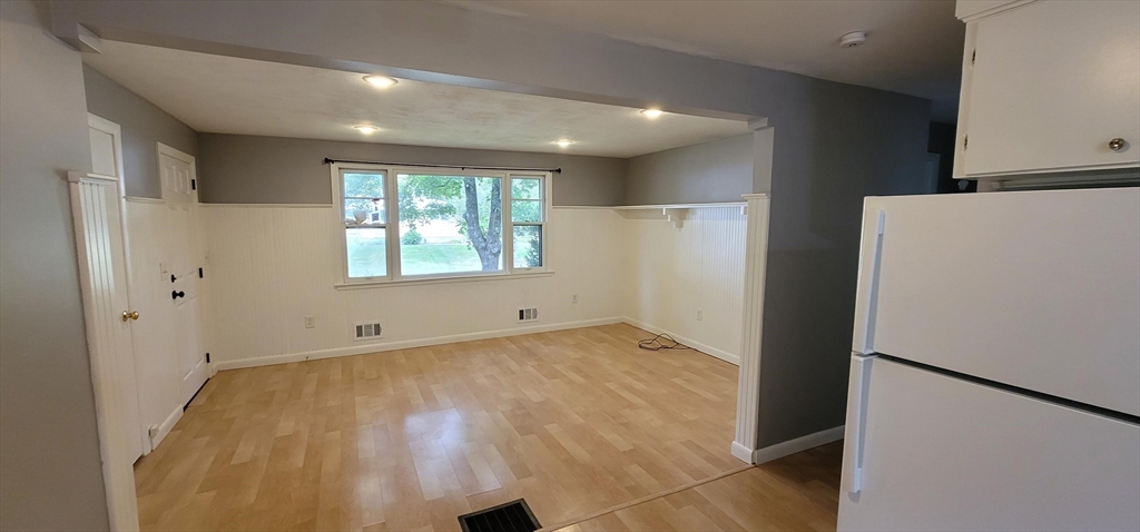 13 Walnut Street Rehoboth, MA 02769 - Photo 4 of 10