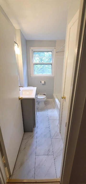 13 Walnut Street Rehoboth, MA 02769 - Photo 5 of 10