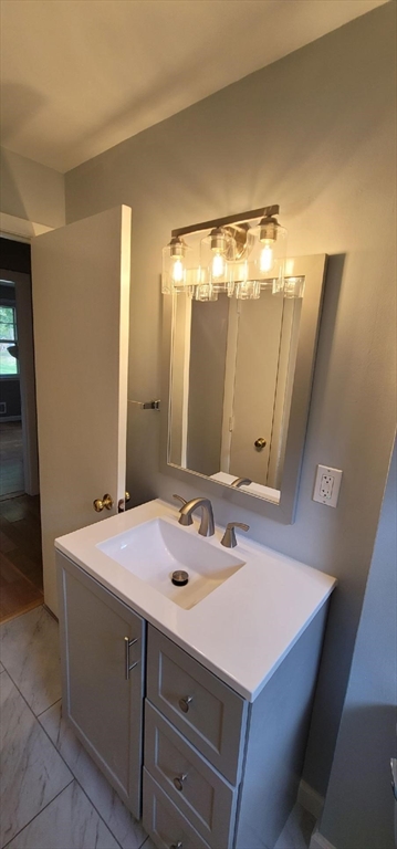 13 Walnut Street Rehoboth, MA 02769 - Photo 6 of 10