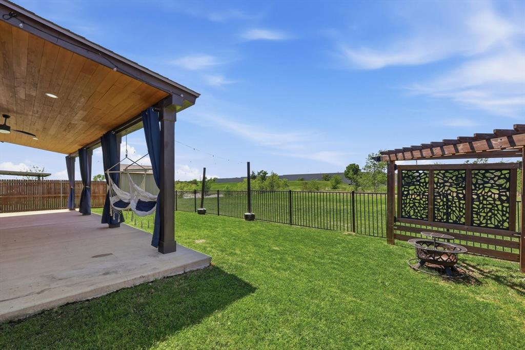 12953 Kelly Drive Rhome, TX 76078 - Photo 37 of 40