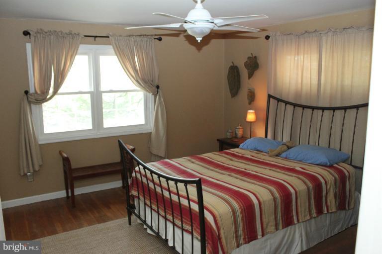 6904 Highland Street Springfield, VA 22150 - Photo 16 of 17 Bedroom
