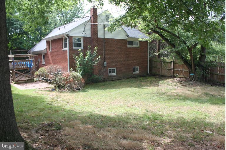 6904 Highland Street Springfield, VA 22150 - Photo 5 of 17 Exterior (Rear)