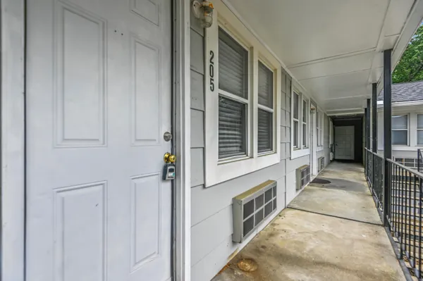 $1,195 | 2107 Rondo Street, Unit 205, Charleston, SC 29414