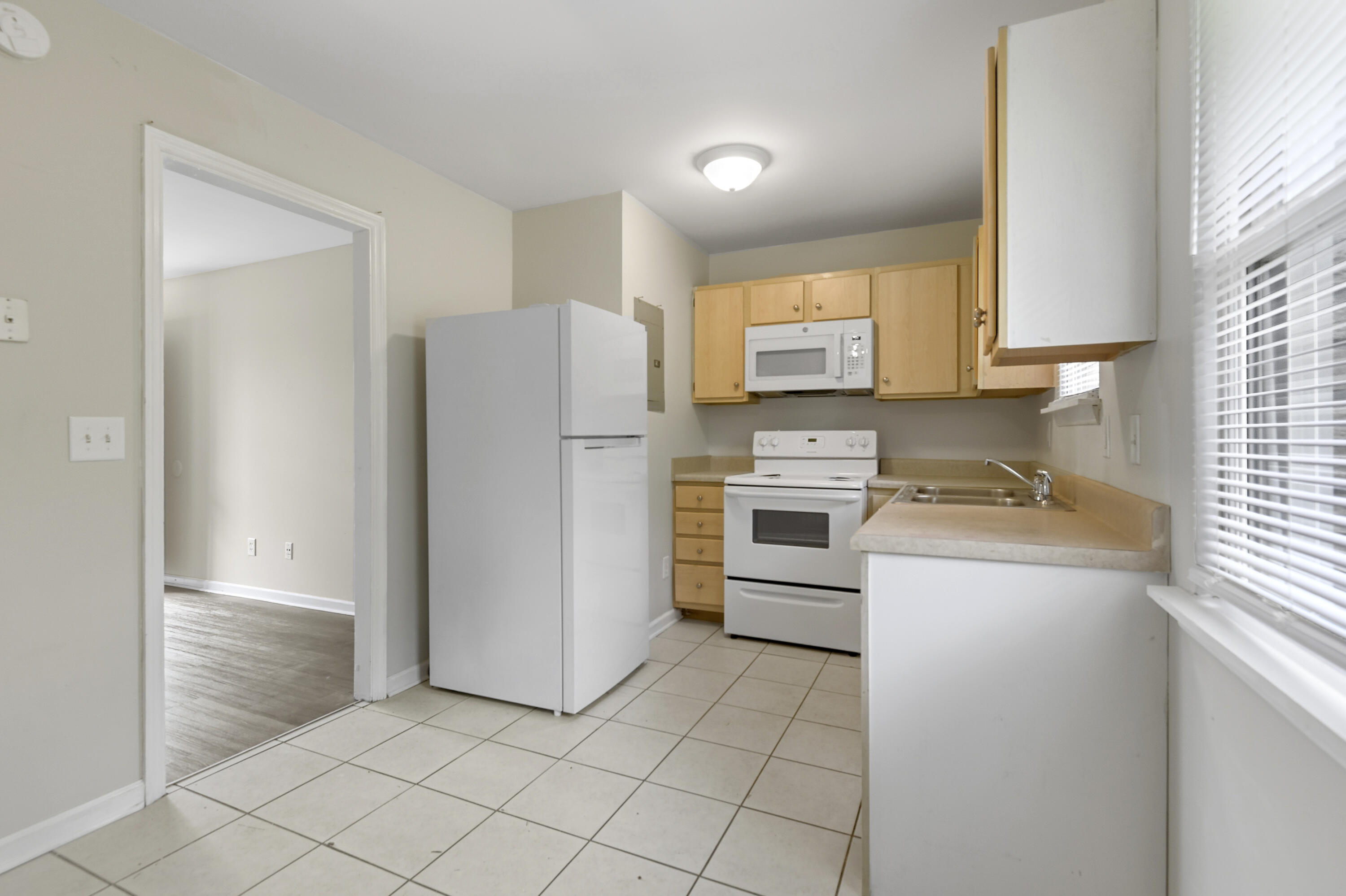 2107 Rondo Street, Unit 205 Charleston, SC 29414 - Photo 5 of 10 _DSC6757