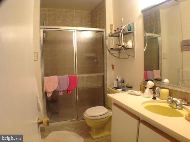 13708 Rippling Brook Drive Silver Spring, MD 20906 - Photo 11 of 28 Bath (Master)
