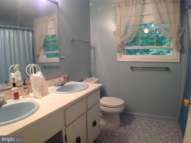 13708 Rippling Brook Drive Silver Spring, MD 20906 - Photo 18 of 28 Bath