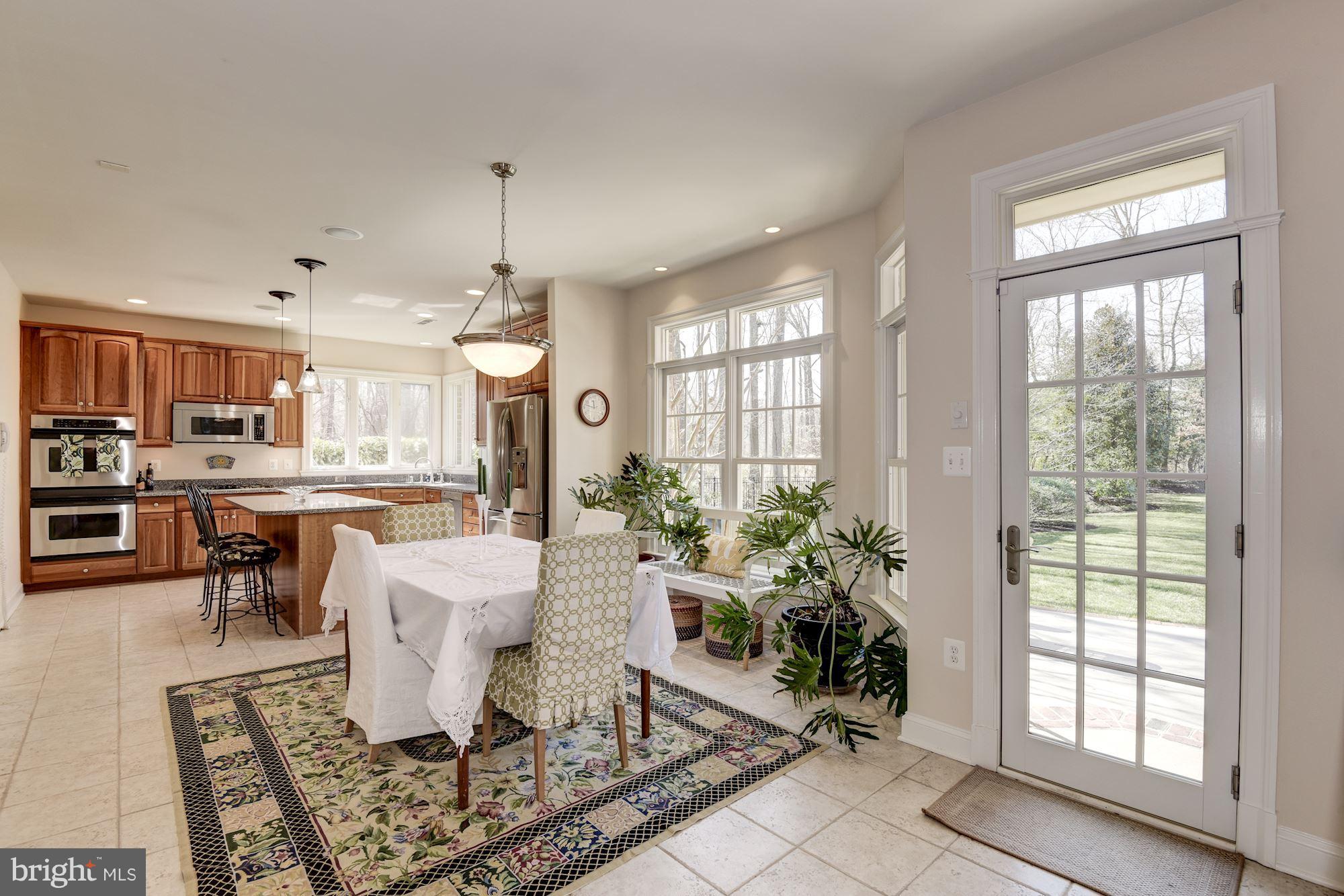11203 Gunston Road Lorton, VA 22079 - Photo 17 of 61 Kitchen