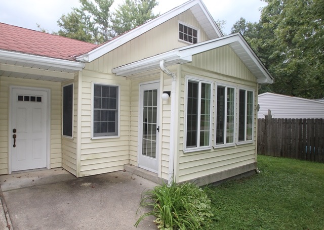 3505 West Amherst Road Muncie, IN 47304 - Photo 2 of 22