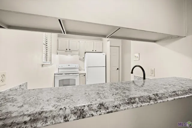 $1,000 | 2963 Greenwood Drive, Baton Rouge, LA 70808