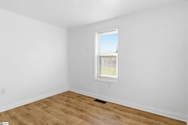 $182,000 | 44 Clark Street, Laurens, SC 29360