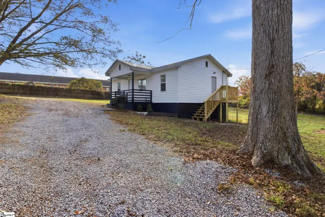 $182,000 | 44 Clark Street, Laurens, SC 29360