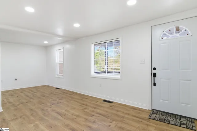 $182,000 | 44 Clark Street, Laurens, SC 29360