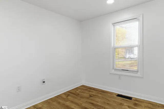 $182,000 | 44 Clark Street, Laurens, SC 29360