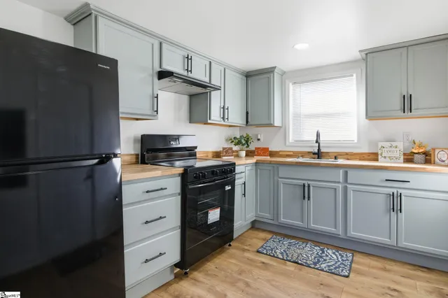 $182,000 | 44 Clark Street, Laurens, SC 29360