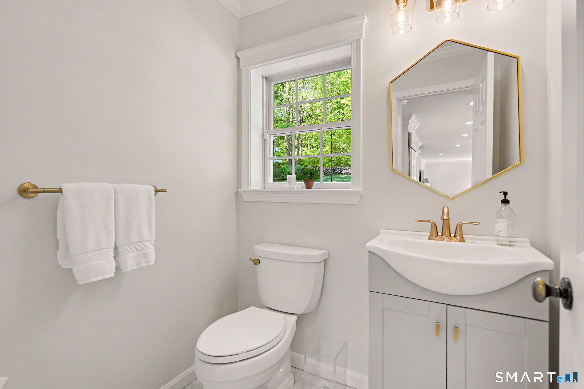 463 White Oak Shade Road New Canaan, CT 06840 - Photo 16 of 38