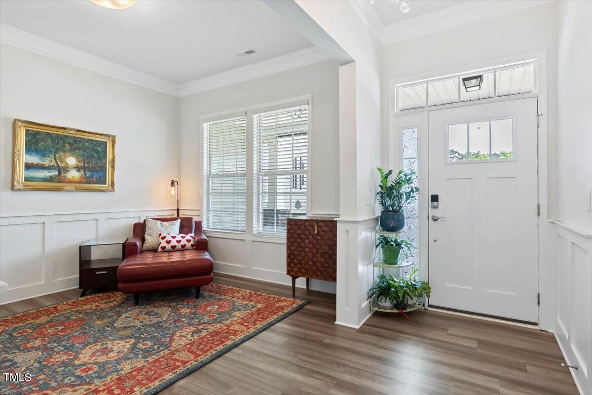 08-7801 Charters End-Open Peek Media-8