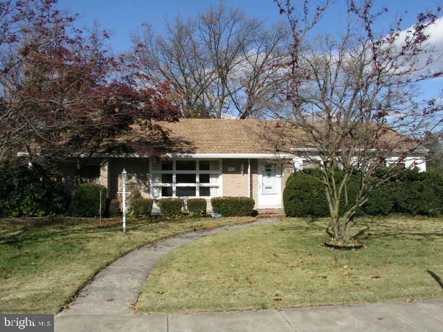 633 Country Road York, PA 17403 - Photo 1 of 26