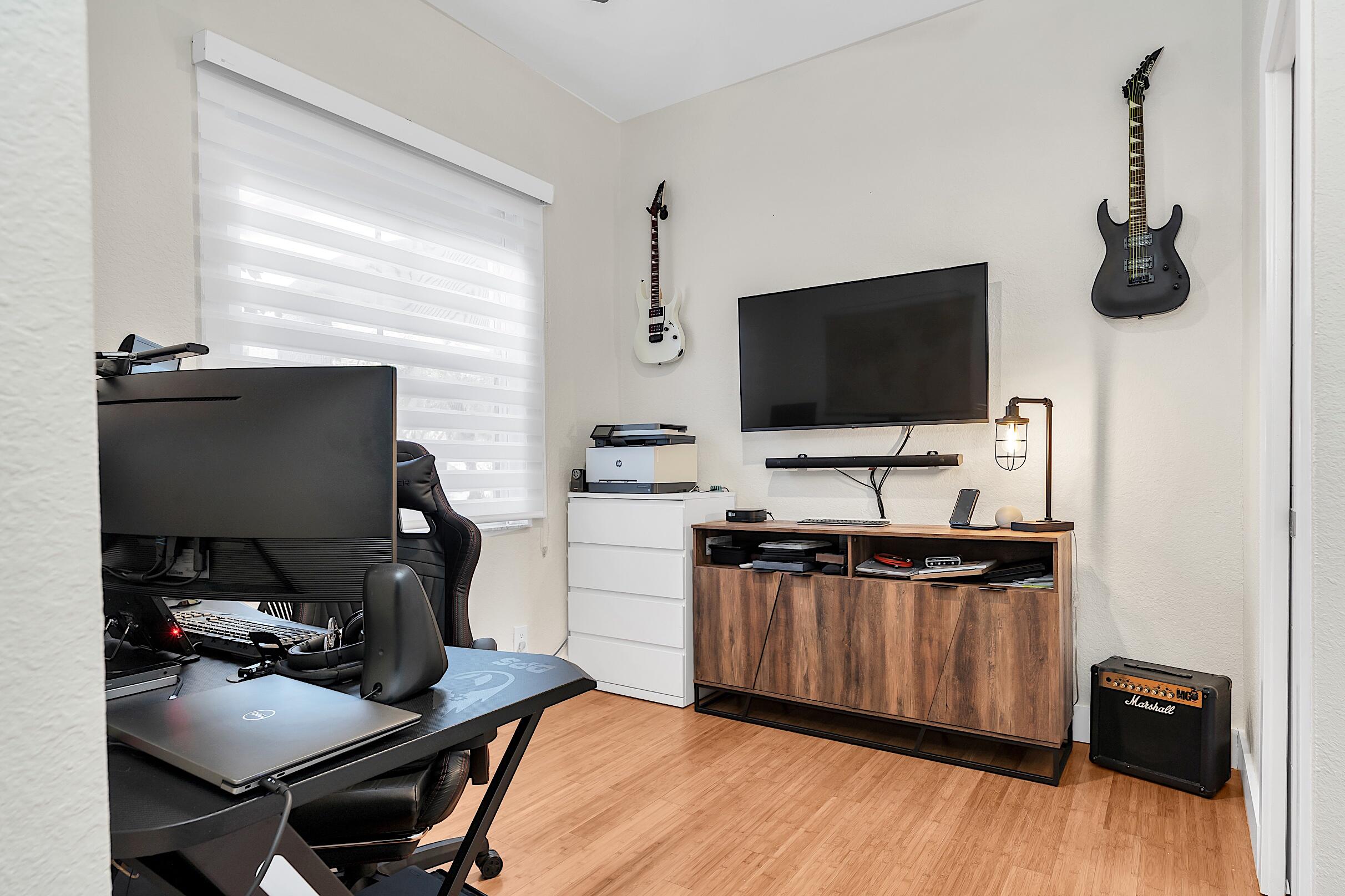 862 Tulip Circle Fort Lauderdale, FL 33327 - Photo 37 of 49 862 - 040