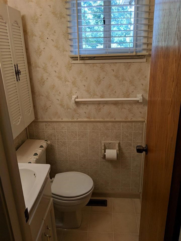 4393 North Vassar Road Flint, MI 48506 - Photo 13 of 19 21508718-12.JPG